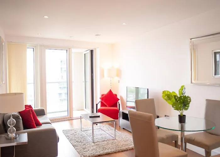 Apartment Lincoln Plaza By Interhome
